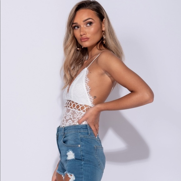 Lace Panel Cutout Plunge Neck Bodysuit - Picture 5 of 8